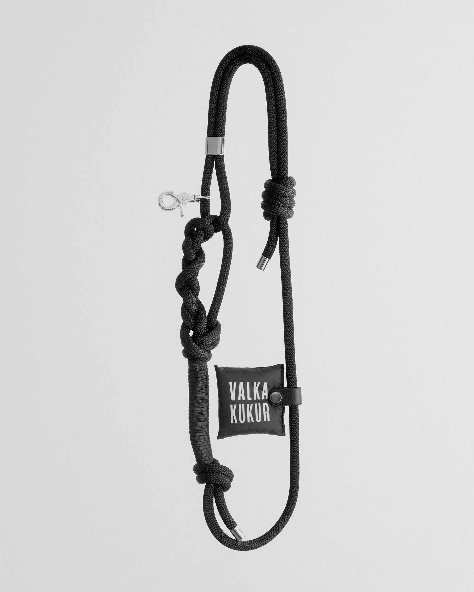 VALKA KUKUR BOLD LINK リード ブラックジャック BOLD LINK in Black Jack — VALKA KUKUR Modern sophsticated leashes